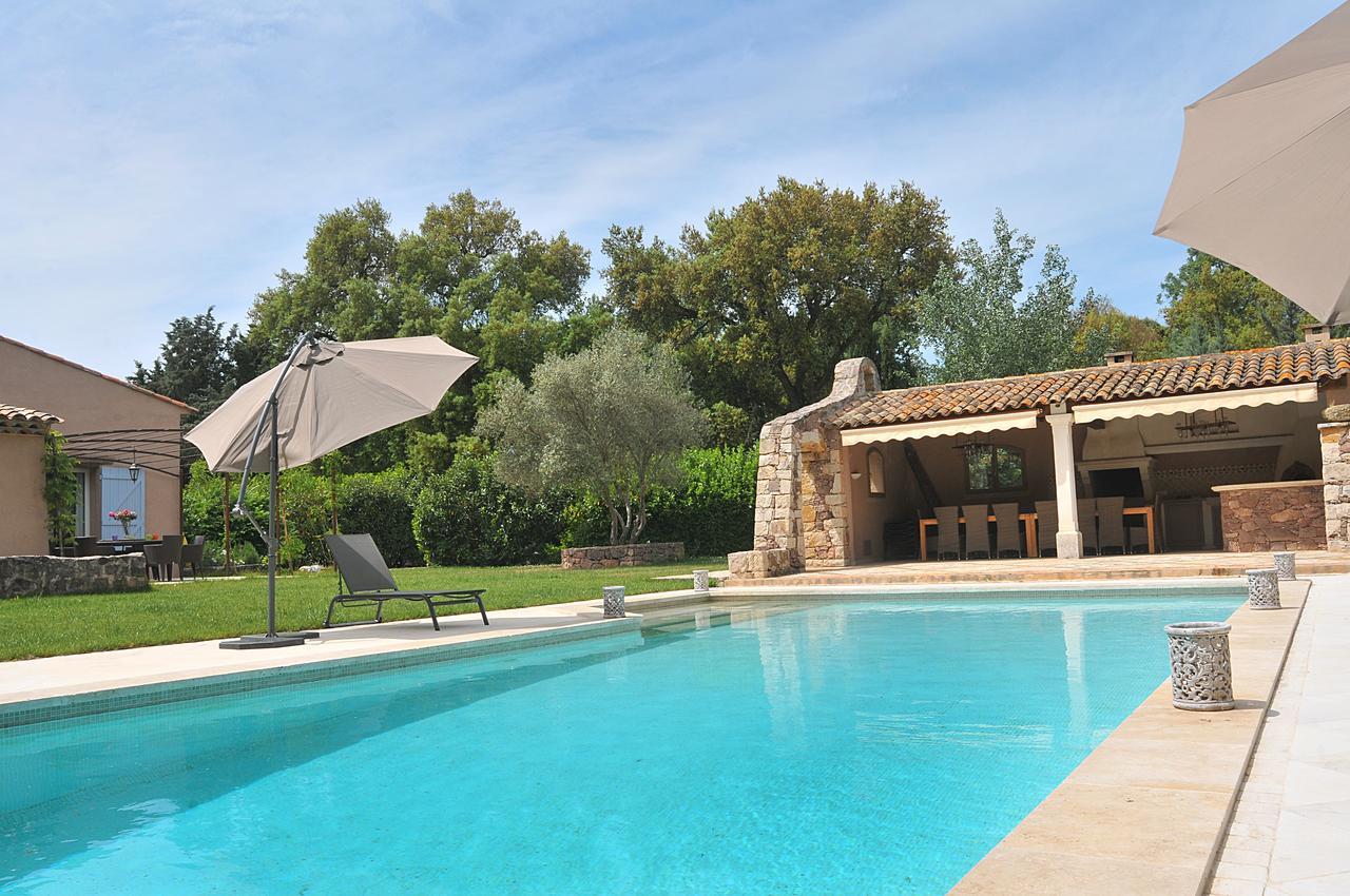 Chateau Des Bertrands Le Cannet-des-Maures Luaran gambar