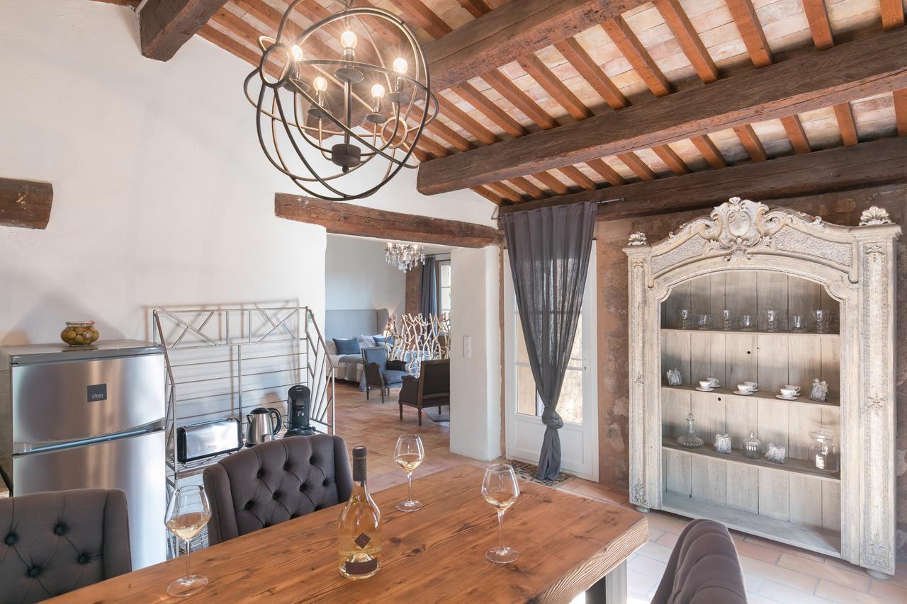 Chateau Des Bertrands Le Cannet-des-Maures Luaran gambar